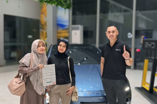 Customer BYD